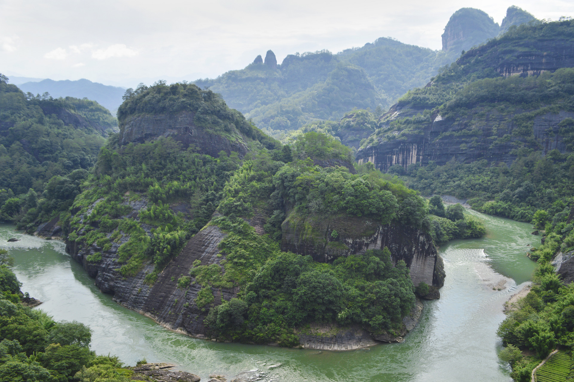 河南：暂停旅行社经营赴福建团队旅游及“机票+酒店”业务