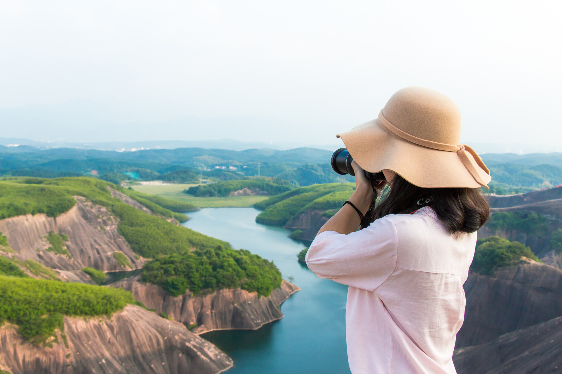 同程旅行联合快手本地生活发布中秋国庆旅游热榜，盘点最新潮流玩法