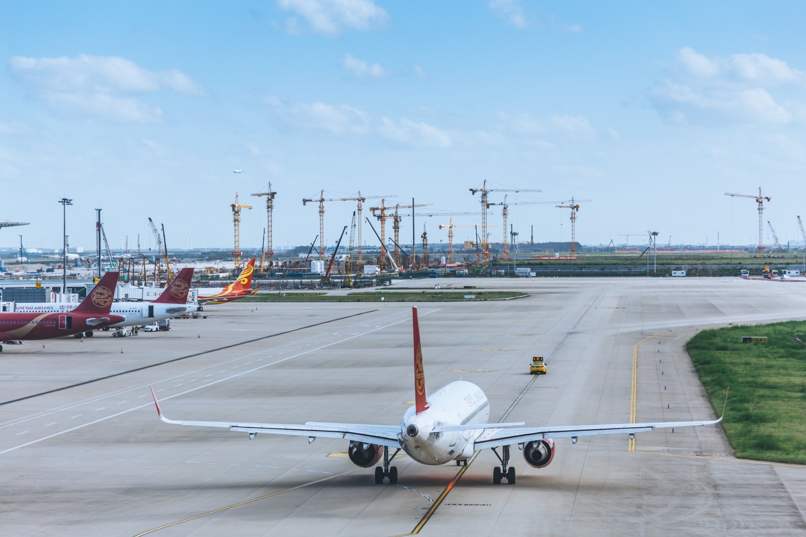 春秋航空：飞机引进节奏几乎没有放慢，积极筹备国际线恢复