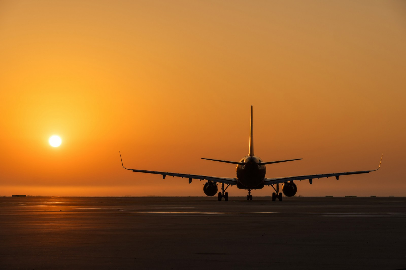 外交部：航空公司不再查验来华人员登机前核酸